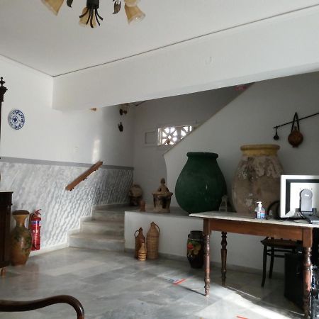 Agnes Rooms Kini Esterno foto